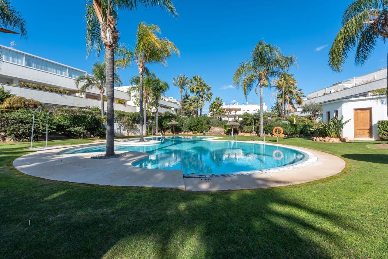 Apartamento Altos De Banus II Momento マルベーリャ エクステリア 写真